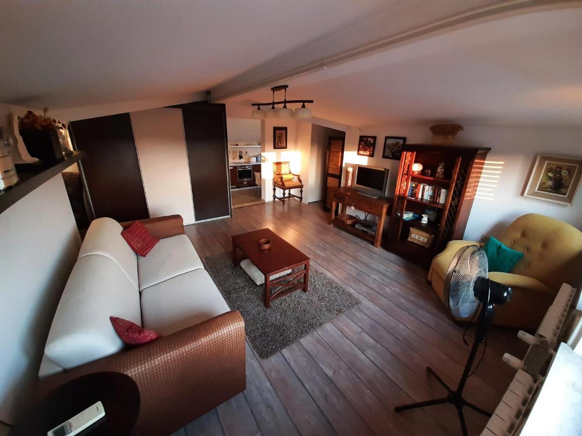 Nice, Cosy Studio Apartment With Shared Outdoor Pool Банджоле Экстерьер фото